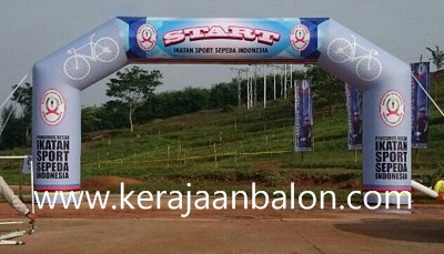 Balon Gate di Manokwari