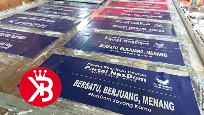 balon tepuk tanah datar