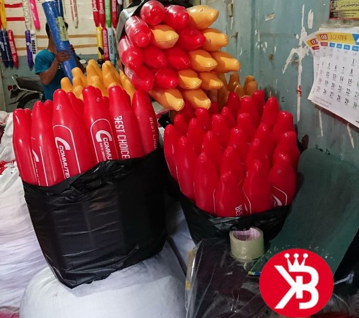 balon tepuk wajo