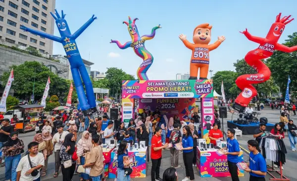 Balon Sky Dancer menjadi daya tarik produk pada kegiatan promosi.